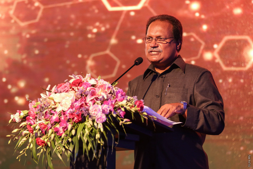 އޮކްޓޯބަރ 26، 2018: އޭޑީކޭ ހޮސްޕިޓަލްގެ މިދިޔަ އަހަރުގެ "އެމްޕްލޯއީ އޮފް ދަ އިޔަރ" އެވޯޑް ހަފްލާގެ ތެރެއިން -- ސަން ފޮޓޯ/ ފަޔާޒު މޫސާ