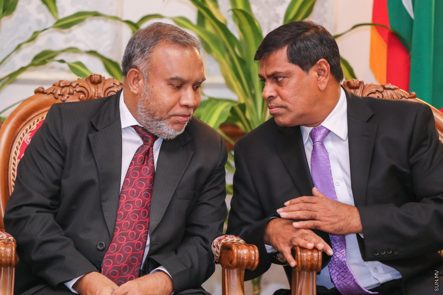 އޮކްޓޯބަރ 29، 2018:  15 ރަށުގެ މެޖިސްޓްރޭޓް ކޯޓުތަކަށް 15 މެޖިސްޓްރޭޓަކު އައްޔަން ކުރައްވައި އެ ބޭފުޅުން މަގާމުގެ ހުވާ ކުރައްވުމަށް ސުޕްރީމް ކޯޓްގައި ބޭއްވި ރަސްމިއްޔާތުގެ ތެރެއިން     - ސަން ފޮޓޯ/ ފަޔާޒު މޫސާ