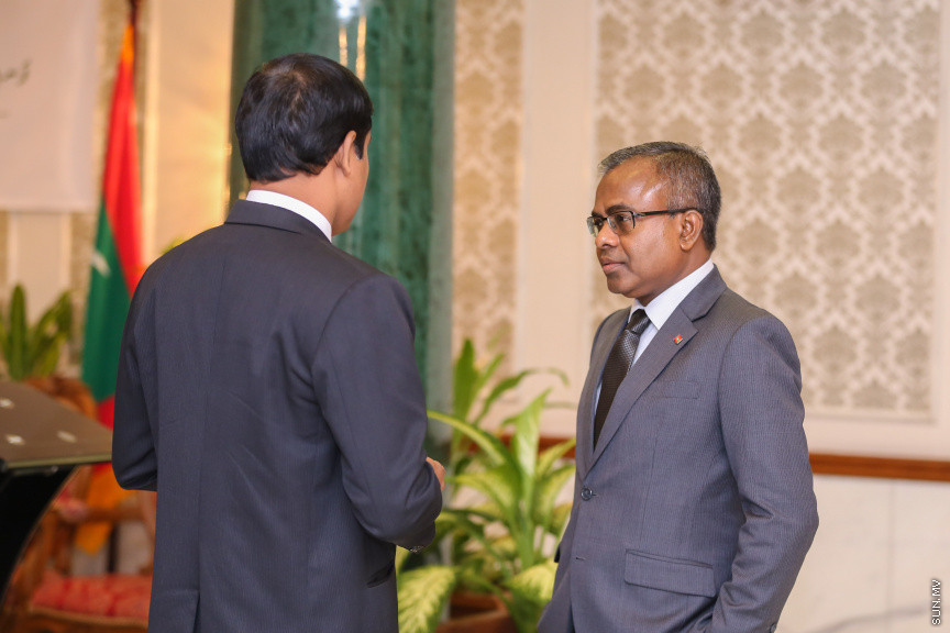 އޮކްޓޯބަރ 29، 2018:  15 ރަށުގެ މެޖިސްޓްރޭޓް ކޯޓުތަކަށް 15 މެޖިސްޓްރޭޓަކު އައްޔަން ކުރައްވައި އެ ބޭފުޅުން މަގާމުގެ ހުވާ ކުރައްވުމަށް ސުޕްރީމް ކޯޓްގައި ބޭއްވި ރަސްމިއްޔާތުގެ ތެރެއިން     - ސަން ފޮޓޯ/ ފަޔާޒު މޫސާ