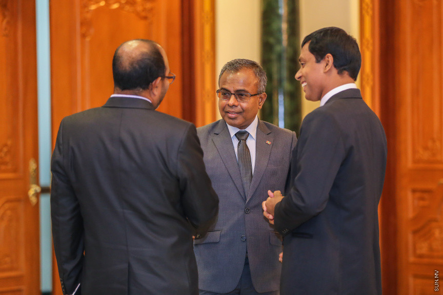 އޮކްޓޯބަރ 29، 2018:  15 ރަށުގެ މެޖިސްޓްރޭޓް ކޯޓުތަކަށް 15 މެޖިސްޓްރޭޓަކު އައްޔަން ކުރައްވައި އެ ބޭފުޅުން މަގާމުގެ ހުވާ ކުރައްވުމަށް ސުޕްރީމް ކޯޓްގައި ބޭއްވި ރަސްމިއްޔާތުގެ ތެރެއިން     - ސަން ފޮޓޯ/ ފަޔާޒު މޫސާ