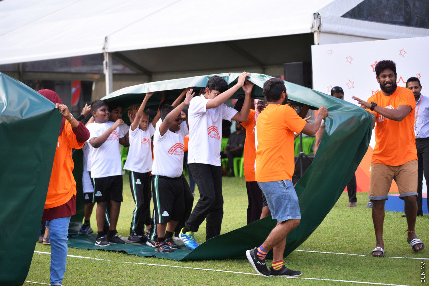ދިރާގު ސްޕެޝަލް ސްޕޯޓްސް ފެސްޓިވަލް: 6 ނޮވެންބަރު ގައި ދިރާގުން  ކުރިޔަށް ގެންދިޔަ ހަރަކާތުގެ ތެއިން -- ސަން ފޮޓޯ/ އަޙުމަދު އަވްޝަން އިލްޔާސް