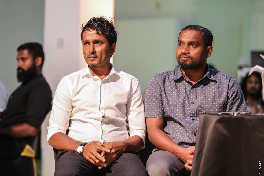 ނޮވެމްބަރ 13، 2018: "ސިޔާމް މައުރޫފު ސޮކާ ކަޕް 2018"ގެ ޑްރޯ ނެގުމަށް އާޓް ގެލަރީގައި ބޭއްވި ރަސްމިއްޔާތުގެ ތެރެއިން -- ސަން ފޮޓޯ/ ފަޔާޒު މޫސާ
