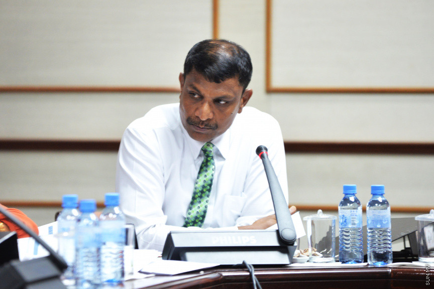 2019 ވަނަ އަހަރަށް ލަފާކޮށް ރައްޔިތުންގެ މަޖިލީހަށް ހުށަހަޅާފައިވާ ބަޖެޓް ދިރާސާ ކުރުމަށް ބެއްވި މަޖިލީހުގެ ބަޖެޓް ކޮމިޓީގެ ބައްދަލުވުމުގެ ތެރެއިން -- ސަން ފޮޓޯ / އަޙްމަދު އަވްޝަން އިލްޔާސް