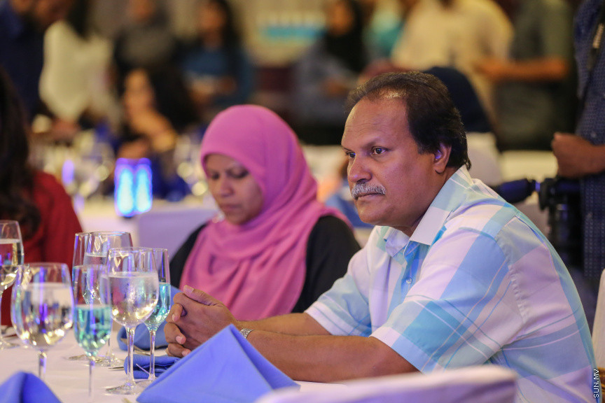ނޮވެމްބަރ 14، 2018: ރައްޔިތުންގެ މަޖިލީހުގެ ރައީސް އަދި ޖުމްހޫރީ ޕާޓީގެ ލީޑަރު ގާސިމް އިބްރާހިމްގެ އަނބިކަނބަލުން އައިޝަތު ނަހުލާ އަދި އޭނާގެ މަންމަ ހަދީޖާ އިބްރާހިމް އިސްވެގެން އުފައްދައިފައިވާ ޖަމިއްޔާ، އެސޯސިއޭޝަން ފޯ ސޯޝަލް ބެނެފިޓްސް އެންޑް އެއިޑް (އަސްބާ) ރަސްމީކޮށް އިފްތިތާހް ކުރުމަށް ޖެން ހޮޓެލްގައި ބޭއްވި ރަސްމިޔާތުގެ ތެރެއިން -- ސަން ފޮޓޯ/ ފަޔާޒު މޫސާ 