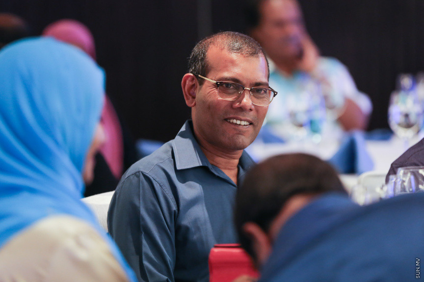 ނޮވެމްބަރ 14، 2018: ރައްޔިތުންގެ މަޖިލީހުގެ ރައީސް އަދި ޖުމްހޫރީ ޕާޓީގެ ލީޑަރު ގާސިމް އިބްރާހިމްގެ އަނބިކަނބަލުން އައިޝަތު ނަހުލާ އަދި އޭނާގެ މަންމަ ހަދީޖާ އިބްރާހިމް އިސްވެގެން އުފައްދައިފައިވާ ޖަމިއްޔާ، އެސޯސިއޭޝަން ފޯ ސޯޝަލް ބެނެފިޓްސް އެންޑް އެއިޑް (އަސްބާ) ރަސްމީކޮށް އިފްތިތާހް ކުރުމަށް ޖެން ހޮޓެލްގައި ބޭއްވި ރަސްމިޔާތުގެ ތެރެއިން -- ސަން ފޮޓޯ/ ފަޔާޒު މޫސާ 
