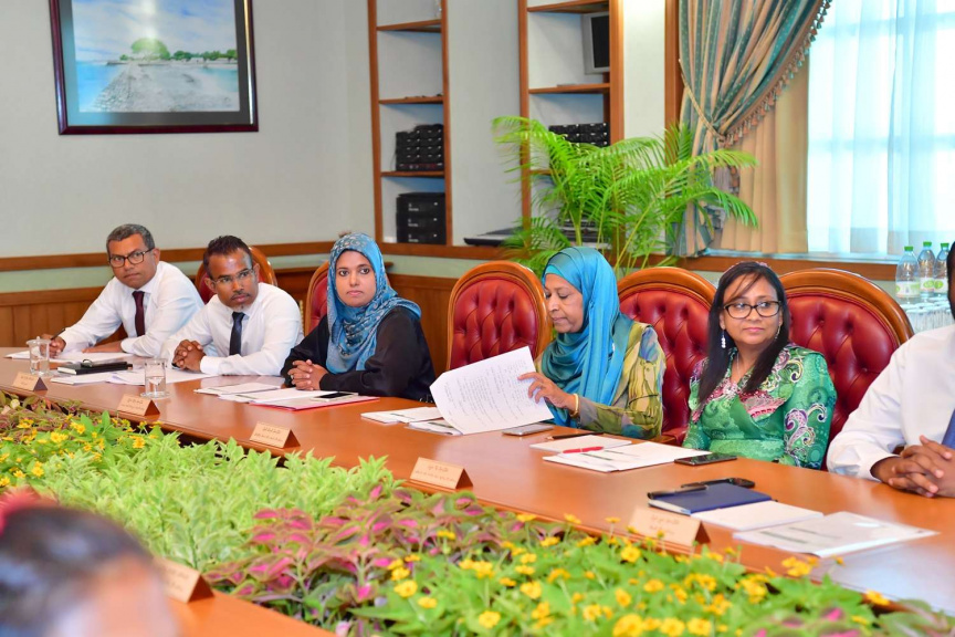 ނޮވެމްބަރ 19، 2018: ރައީސް އިބްރާޙިމް މުހައްމަދު ސޯލިހުގެ ވަޒީރުންގެ މަޖިލީހުގެ ފުރަތަމަ ބައްދަލުވުން -- ފޮޓޯ/ ރައީސް އޮފީސް 
