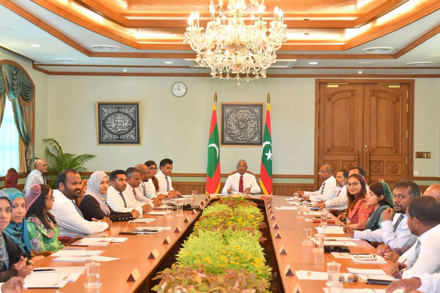 ނޮވެމްބަރ 19، 2018: ރައީސް އިބްރާޙިމް މުހައްމަދު ސޯލިހުގެ ވަޒީރުންގެ މަޖިލީހުގެ ފުރަތަމަ ބައްދަލުވުން -- ފޮޓޯ/ ރައީސް އޮފީސް 