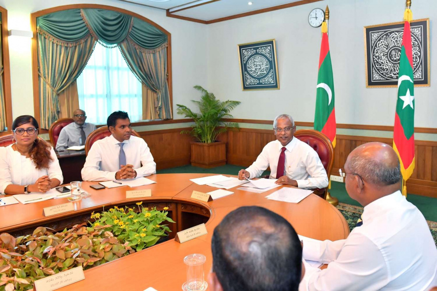 ނޮވެމްބަރ 19، 2018: ރައީސް އިބްރާޙިމް މުހައްމަދު ސޯލިހުގެ ވަޒީރުންގެ މަޖިލީހުގެ ފުރަތަމަ ބައްދަލުވުން -- ފޮޓޯ/ ރައީސް އޮފީސް 