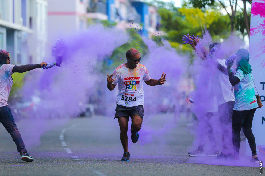 ނޮވެމްބަރ 23، 2018: އުރީދޫ ކަލާ ރަންގެ ތެރެއިން: 
މިއަހަރުގެ ދުވުމުގައި 5000އަށް ވުރެ ގިނަ މީހުން ބައިވެރިވި -- ސަން ފޮޓޯ/ ފަޔާޒު މޫސާ