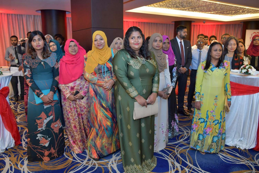 ޖަޕާނުގެ ގައުމީ ދުވަސް ފާހަގަ ކުރުމުގެ ގޮތުން ރޭ ބޭއްވި ރަސްމިތްޔާތުގެ ތެރެއިން-- ފޮޓޯ/ ރައީސް އޮފީސް