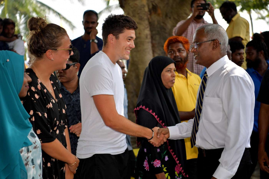 ޑިސެމްބަރ 10، 2018: ރައީސް ސޯލިހު އއ. އުކުޅަހަށް ވަޑައިގަތުނ -- ފޮޓޯ/ ރައީސް އޮފީސް