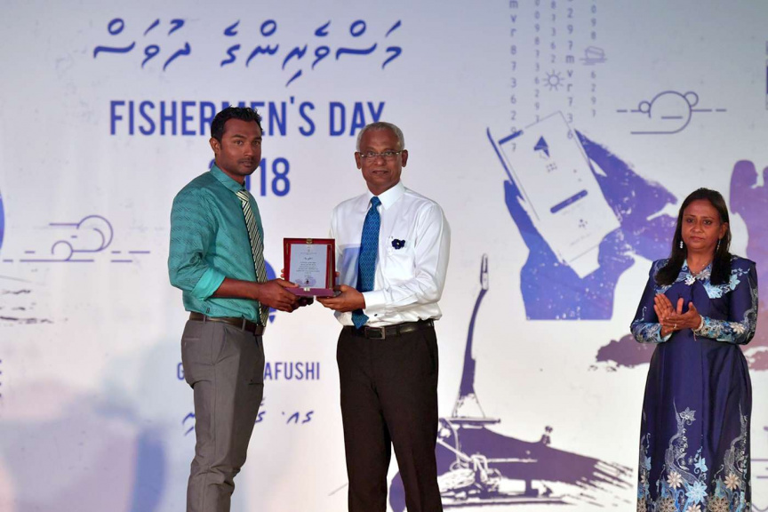 މަސްވެރިންގެ ދުވަސް ފާހަގަކުރުމުގެ ގޮތުން ބޭއްވެވި މަސްވެރިންގެ ދުވަހުގެ ރަސްމީ ޖަލްސާގެ ތެރެއިން -- ފޮޓޯ/ ރައީސް އޮފީސް