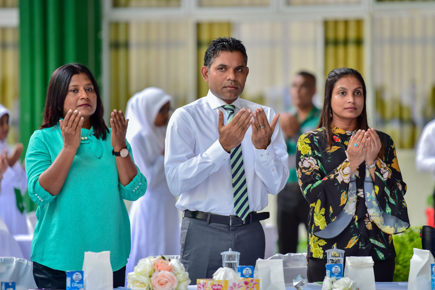 ސްކޫލްތަކުގެ ދަރިވަރުންނަށް ހެނދުނުގެ ނާސްތާ ދިނުމުދެ ޕައިލެޓް  ޕްރޮގްރާމް ރަސްމީކޮން ފެށުން -- ޕޮޓޯ/ ރައީސް އޮފީސް