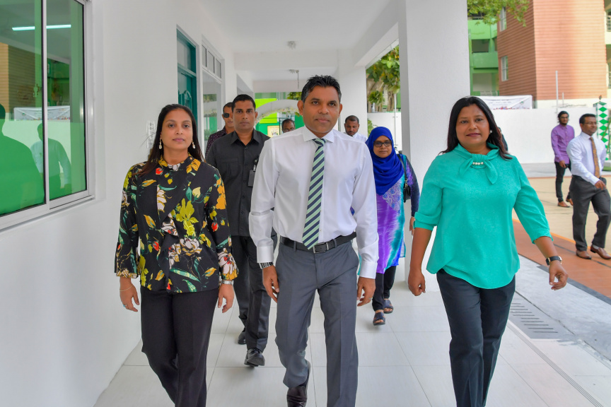 ސްކޫލްތަކުގެ ދަރިވަރުންނަށް ހެނދުނުގެ ނާސްތާ ދިނުމުދެ ޕައިލެޓް  ޕްރޮގްރާމް ރަސްމީކޮން ފެށުން -- ޕޮޓޯ/ ރައީސް އޮފީސް