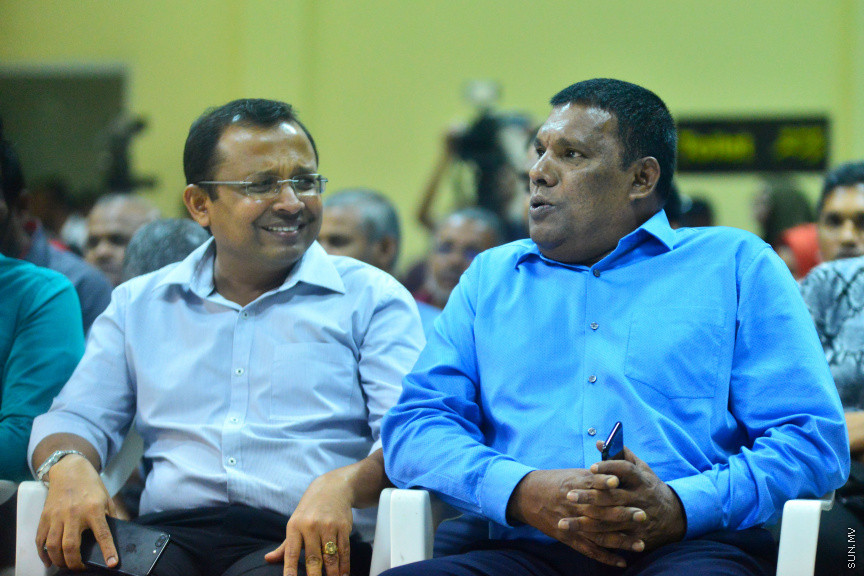 15 ޖެނުއަރީ 2018: ތިމަރަފުށީ އެއާޕޯޓަށް މޯލްޑިވިއަން އިން ރޭގަނޑު ފުލައިޓް ޖައްސަން ފެށުމަށް ބޭއްވި ރަސްމިއްޔާތުގެ ތެރެއިން -- ސަން ފޮޓޯ/ މުހައްމަދު މުޒައްޔިން ނާޒިމް