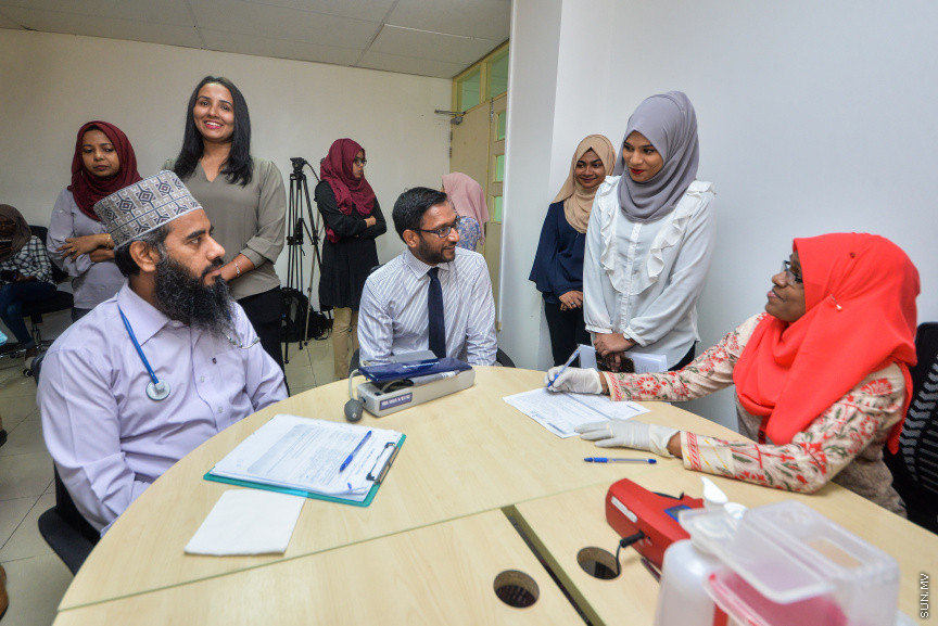 ޖެނުއަރީ 23، 2019: ހެލްތު މިނިސްޓްރީގެ މުވައްޒަފުން ލޭ ހަދިޔާކުރުމަށް ފެށި ކޭމްޕް އިފްތިތާޙުކުރުމަށް ބޭއްވި ހަފްލާގެ ތެރެއިން -- ސަން ފޮޓޯ/ ފަޔާޒު މޫސާ