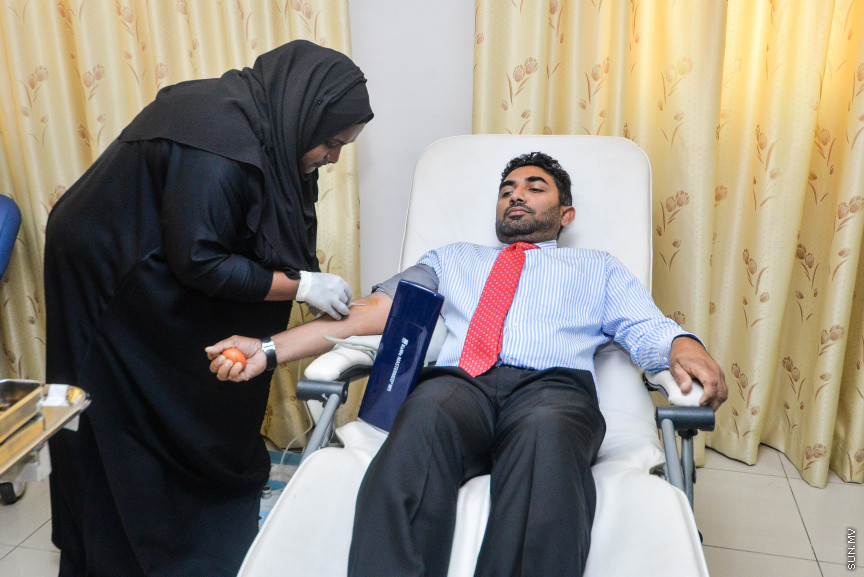 ޖެނުއަރީ 23، 2019: ހެލްތު މިނިސްޓްރީގެ މުވައްޒަފުން ލޭ ހަދިޔާކުރުމަށް ފެށި ކޭމްޕް އިފްތިތާޙުކުރުމަށް ބޭއްވި ހަފްލާގެ ތެރެއިން -- ސަން ފޮޓޯ/ ފަޔާޒު މޫސާ