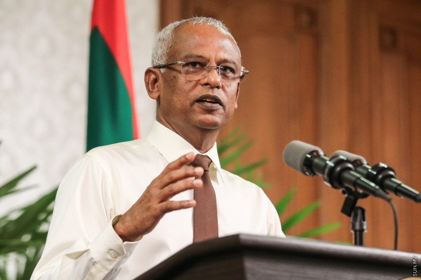 ޖެނުއަރީ 24، 2019: ރައީސް އިބްރާޙިމް މުހައްމަދު ސޯލިހު ނޫސްވެރިންނާއި ބައްދަލުކުރެއްވުން -- ސަން ފޮޓޯ/ ފަޔާޒު މޫސާ