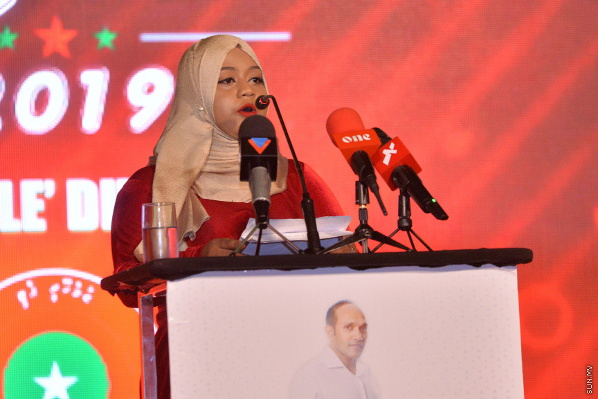 ޑރ. ޖަމީލްގެ މަޖިލިސް ކެމްޕެއިން ރަސްމީކޮށް ފެށުމަށް މިރޭ ވިލިމާލޭގައި ބޭއްވި ރަސްމިއްޔާތުގެ ތެރެއިން -- ސަން ފޮޓޯ/ އަހުމަދު އަވްޝަން އިލްޔާސް