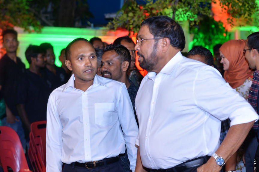 ޑރ. ޖަމީލްގެ މަޖިލިސް ކެމްޕެއިން ރަސްމީކޮށް ފެށުމަށް މިރޭ ވިލިމާލޭގައި ބޭއްވި ރަސްމިއްޔާތުގެ ތެރެއިން -- ސަން ފޮޓޯ/ އަހުމަދު އަވްޝަން އިލްޔާސް