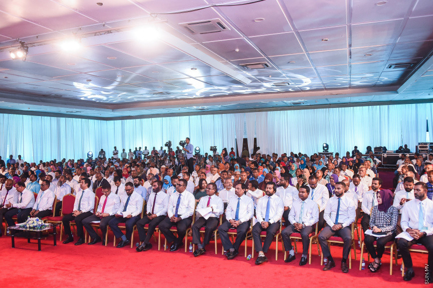 ޖެނުއަރީ 27، 2019: ކުރީގެ ރައީސް ޔާމީން އިސްވެ ހުންނަވައިގެން އުފައްދަވާ ޕީޕަލްސް ނޭޝަނަލް ކޮންގްރެސް (ޕީއެންސީ) އުފެއްދުމަށް ދަރުބާރުގޭގައި ބޭއްވި ޖަލްސާގެ ތެރެއިން -- ސަން ފޮޓޯ/ ފަޔާޒު މޫސާ
