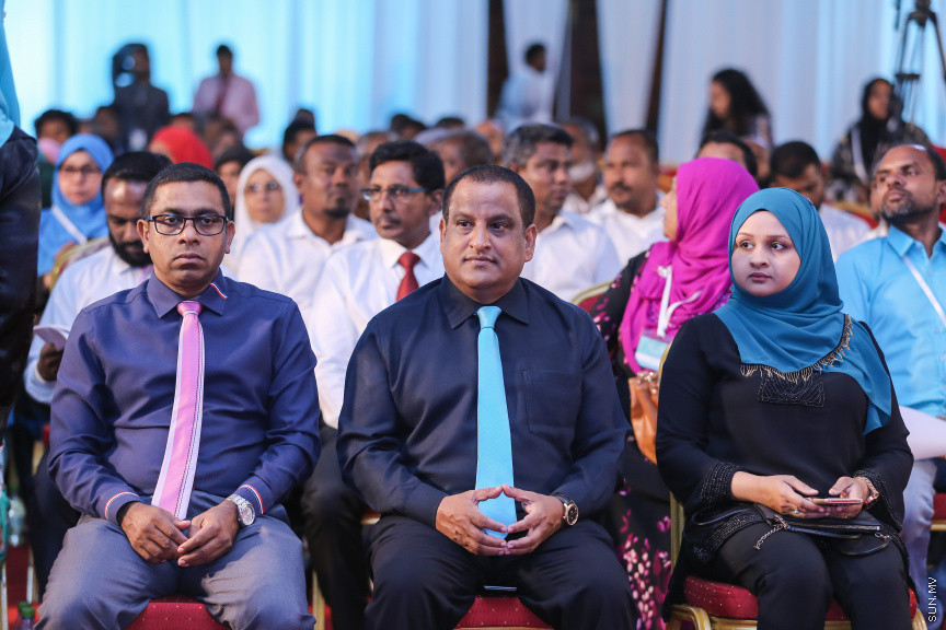 ޖެނުއަރީ 27، 2019: ކުރީގެ ރައީސް ޔާމީން އިސްވެ ހުންނަވައިގެން އުފައްދަވާ ޕީޕަލްސް ނޭޝަނަލް ކޮންގްރެސް (ޕީއެންސީ) އުފެއްދުމަށް ދަރުބާރުގޭގައި ބޭއްވި ޖަލްސާގެ ތެރެއިން -- ސަން ފޮޓޯ/ ފަޔާޒު މޫސާ