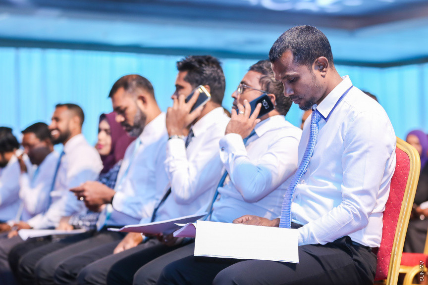 ޖެނުއަރީ 27، 2019: ކުރީގެ ރައީސް ޔާމީން އިސްވެ ހުންނަވައިގެން އުފައްދަވާ ޕީޕަލްސް ނޭޝަނަލް ކޮންގްރެސް (ޕީއެންސީ) އުފެއްދުމަށް ދަރުބާރުގޭގައި ބޭއްވި ޖަލްސާގެ ތެރެއިން -- ސަން ފޮޓޯ/ ފަޔާޒު މޫސާ