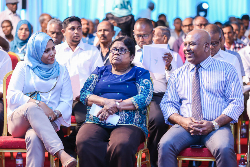 ޖެނުއަރީ 27، 2019: ކުރީގެ ރައީސް ޔާމީން އިސްވެ ހުންނަވައިގެން އުފައްދަވާ ޕީޕަލްސް ނޭޝަނަލް ކޮންގްރެސް (ޕީއެންސީ) އުފެއްދުމަށް ދަރުބާރުގޭގައި ބޭއްވި ޖަލްސާގެ ތެރެއިން -- ސަން ފޮޓޯ/ ފަޔާޒު މޫސާ