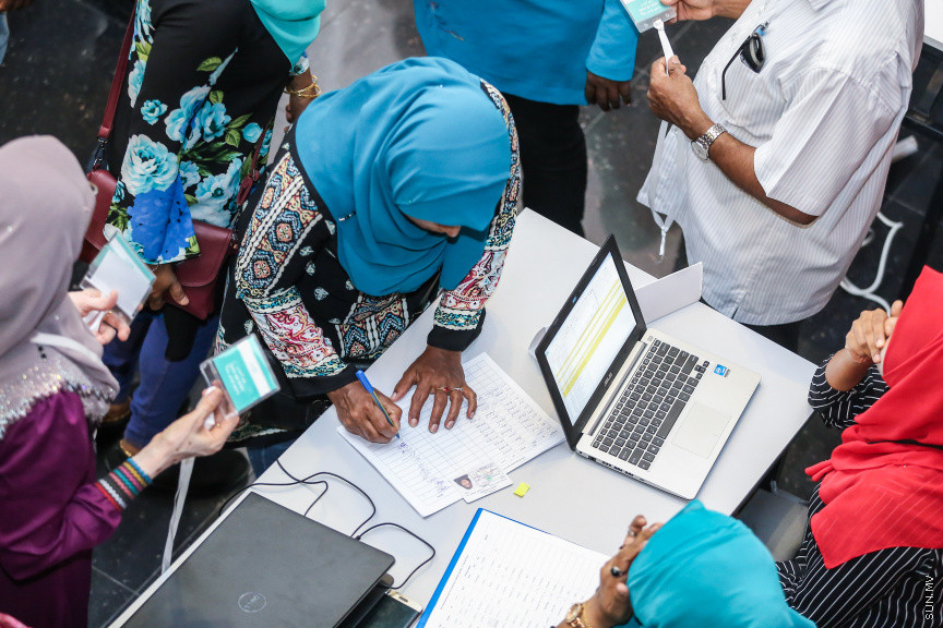 ޖެނުއަރީ 27، 2019: ކުރީގެ ރައީސް ޔާމީން އިސްވެ ހުންނަވައިގެން އުފައްދަވާ ޕީޕަލްސް ނޭޝަނަލް ކޮންގްރެސް (ޕީއެންސީ) އުފެއްދުމަށް ދަރުބާރުގޭގައި ބޭއްވި ޖަލްސާގެ ތެރެއިން -- ސަން ފޮޓޯ/ ފަޔާޒު މޫސާ