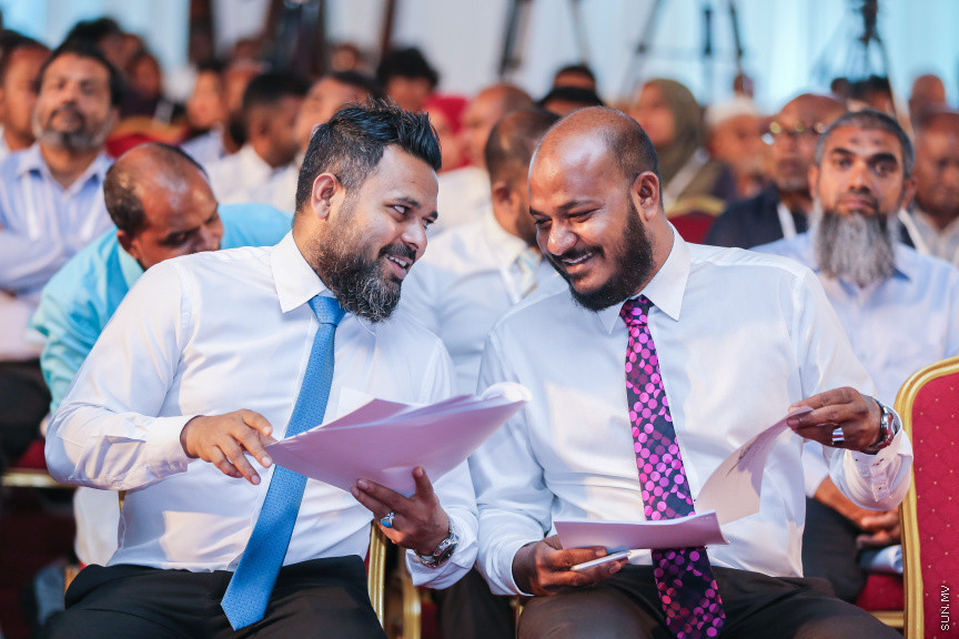 ޖެނުއަރީ 27، 2019: ކުރީގެ ރައީސް ޔާމީން އިސްވެ ހުންނަވައިގެން އުފައްދަވާ ޕީޕަލްސް ނޭޝަނަލް ކޮންގްރެސް (ޕީއެންސީ) އުފެއްދުމަށް ދަރުބާރުގޭގައި ބޭއްވި ޖަލްސާގެ ތެރެއިން -- ސަން ފޮޓޯ/ ފަޔާޒު މޫސާ