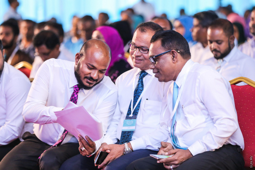 ޖެނުއަރީ 27، 2019: ކުރީގެ ރައީސް ޔާމީން އިސްވެ ހުންނަވައިގެން އުފައްދަވާ ޕީޕަލްސް ނޭޝަނަލް ކޮންގްރެސް (ޕީއެންސީ) އުފެއްދުމަށް ދަރުބާރުގޭގައި ބޭއްވި ޖަލްސާގެ ތެރެއިން -- ސަން ފޮޓޯ/ ފަޔާޒު މޫސާ