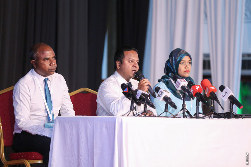 ޖެނުއަރީ 27، 2019: ކުރީގެ ރައީސް ޔާމީން އިސްވެ ހުންނަވައިގެން އުފައްދަވާ ޕީޕަލްސް ނޭޝަނަލް ކޮންގްރެސް (ޕީއެންސީ) އުފެއްދުމަށް ދަރުބާރުގޭގައި ބޭއްވި ޖަލްސާގެ ތެރެއިން -- ސަން ފޮޓޯ/ ފަޔާޒު މޫސާ