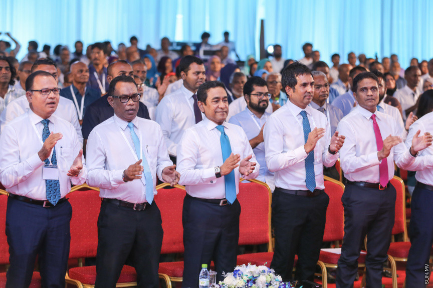 ޖެނުއަރީ 27، 2019: ކުރީގެ ރައީސް ޔާމީން އިސްވެ ހުންނަވައިގެން އުފައްދަވާ ޕީޕަލްސް ނޭޝަނަލް ކޮންގްރެސް (ޕީއެންސީ) އުފެއްދުމަށް ދަރުބާރުގޭގައި ބޭއްވި ޖަލްސާގެ ތެރެއިން -- ސަން ފޮޓޯ/ ފަޔާޒު މޫސާ
