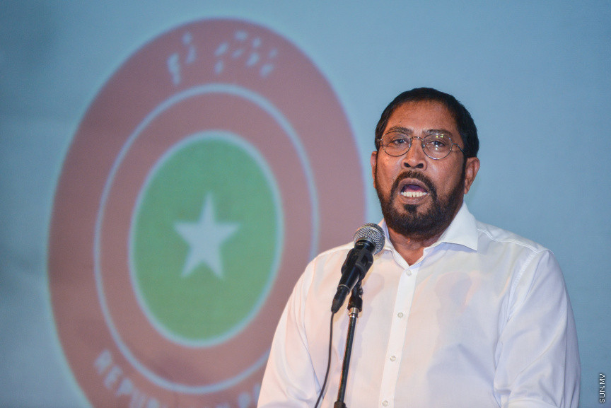 ޖެނުއަރީ 29، 2019: ޖޭޕީގެ ފަރާތުން ރައްޔިތުންގެ މަޖިލީހުގެ އިންތިހާބުގައި ހެންވޭރު ހުޅަނގު ދާއިރާއަށް ވާދަކުރައްވާ އައިޝަތު ނާޒިމާގެ ކެމްޕޭން ފެށުން -- ސަން ފޮޓޯ/ ފަޔާޒު މޫސާ