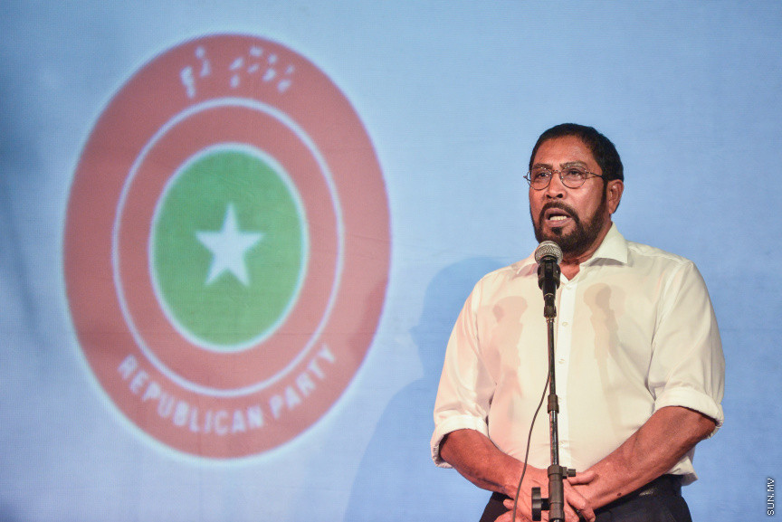 ޖެނުއަރީ 29، 2019: ޖޭޕީގެ ފަރާތުން ރައްޔިތުންގެ މަޖިލީހުގެ އިންތިހާބުގައި ހެންވޭރު ހުޅަނގު ދާއިރާއަށް ވާދަކުރައްވާ އައިޝަތު ނާޒިމާގެ ކެމްޕޭން ފެށުން -- ސަން ފޮޓޯ/ ފަޔާޒު މޫސާ