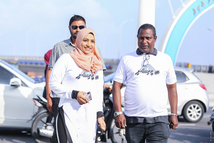 ފެބްރުއަރީ 1، 2019: 'މީތި ސަޅި' ނަމުގައި މަގުމަތީގެ ރައްކާތެރި ކަމަށް މީހުން ހޭލުންތެރި ކުރުވުމަށް ޓްރާންސްޕޯޓް މިނިސްޓްރީއިން އިސް ނަގައިގެން ބޭއްވި އިވެންޓުގެ ތެރެއިން -- ސަން ފޮޓޯ/ ފަޔާޒު މޫސާ