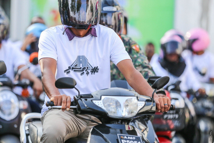 ފެބްރުއަރީ 1، 2019: 'މީތި ސަޅި' ނަމުގައި މަގުމަތީގެ ރައްކާތެރި ކަމަށް މީހުން ހޭލުންތެރި ކުރުވުމަށް ޓްރާންސްޕޯޓް މިނިސްޓްރީއިން އިސް ނަގައިގެން ބޭއްވި އިވެންޓުގެ ތެރެއިން -- ސަން ފޮޓޯ/ ފަޔާޒު މޫސާ