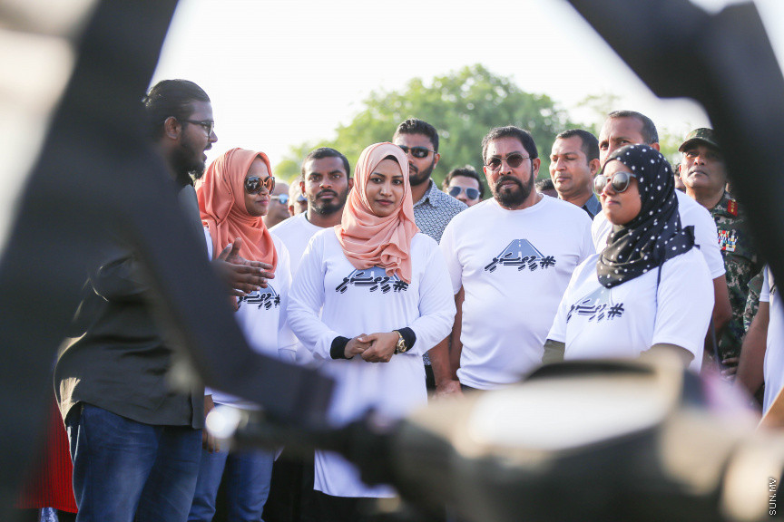 ފެބްރުއަރީ 1، 2019: 'މީތި ސަޅި' ނަމުގައި މަގުމަތީގެ ރައްކާތެރި ކަމަށް މީހުން ހޭލުންތެރި ކުރުވުމަށް ޓްރާންސްޕޯޓް މިނިސްޓްރީއިން އިސް ނަގައިގެން ބޭއްވި އިވެންޓުގެ ތެރެއިން -- ސަން ފޮޓޯ/ ފަޔާޒު މޫސާ