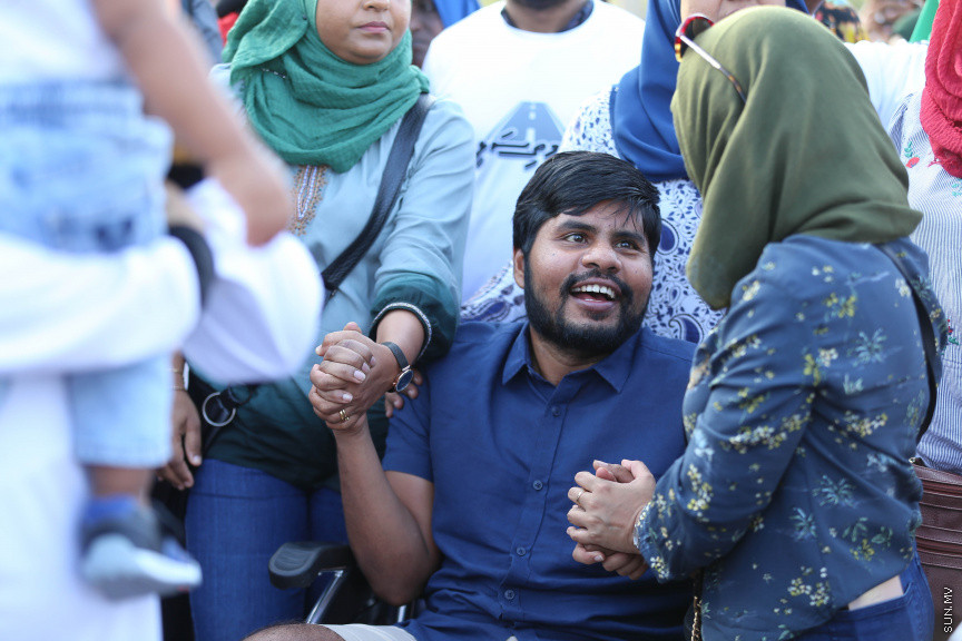ފެބްރުއަރީ 1، 2019: 'މީތި ސަޅި' ނަމުގައި މަގުމަތީގެ ރައްކާތެރި ކަމަށް މީހުން ހޭލުންތެރި ކުރުވުމަށް ޓްރާންސްޕޯޓް މިނިސްޓްރީއިން އިސް ނަގައިގެން ބޭއްވި އިވެންޓުގެ ތެރެއިން -- ސަން ފޮޓޯ/ ފަޔާޒު މޫސާ