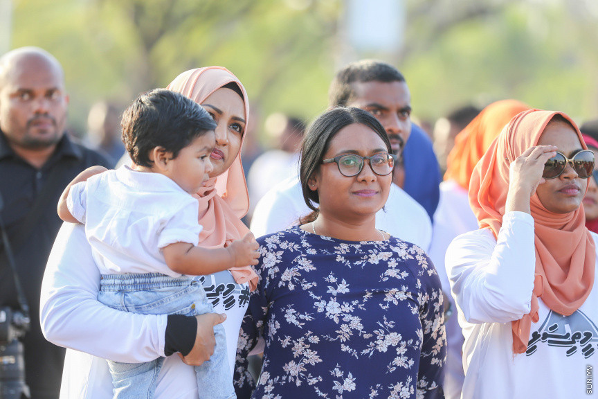 ފެބްރުއަރީ 1، 2019: 'މީތި ސަޅި' ނަމުގައި މަގުމަތީގެ ރައްކާތެރި ކަމަށް މީހުން ހޭލުންތެރި ކުރުވުމަށް ޓްރާންސްޕޯޓް މިނިސްޓްރީއިން އިސް ނަގައިގެން ބޭއްވި އިވެންޓުގެ ތެރެއިން -- ސަން ފޮޓޯ/ ފަޔާޒު މޫސާ