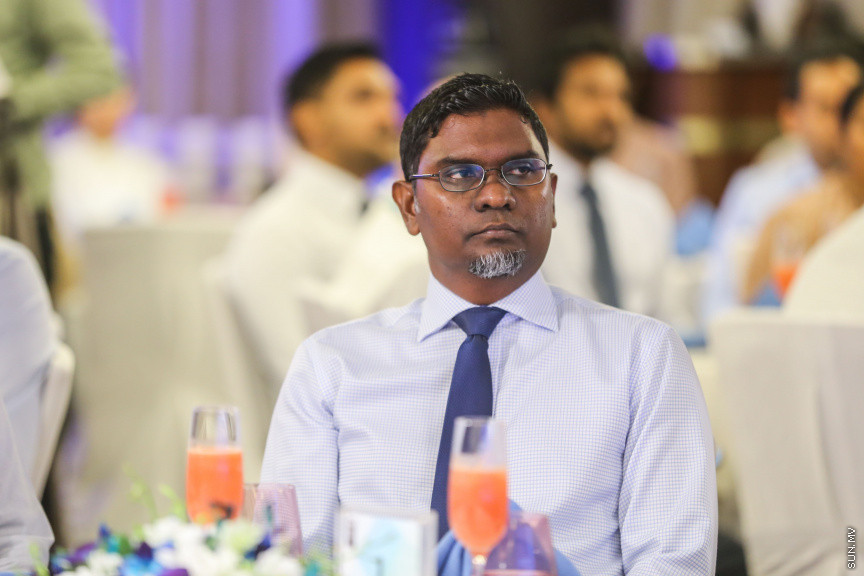 ފެބްރުއަރީ 6، 2019: "ކްރެޑިޓް އިންފޮމޭޝަން ސިސްޓަމް" ނުވަތަ ދަރަނީގެ މުއާމަލާތްތައް އާންމުންނާއި ކުންފުނިތަކަށް ބެލޭނެ ނިޒާމެއް މަރުކަޒީ ބޭންކް އެމްމްއެމްއޭގެ ކްރިޑިޓް އިންފޮމޭޝަން ބިއުރޯ އިން ތައާރަފްކުރުމަށް ހޮޓެލް ޖެންގައި ބޭއްވި ރަސްމިއްޔާތުގެ ތެރެއިން --- ސަން ފޮޓޯ/ ފަޔާޒު މޫސާ