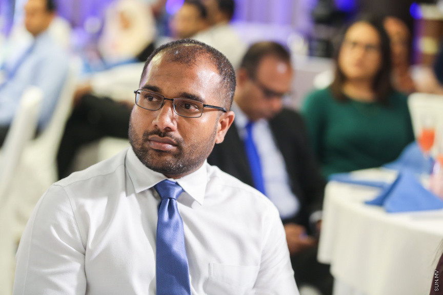 ފެބްރުއަރީ 6، 2019: "ކްރެޑިޓް އިންފޮމޭޝަން ސިސްޓަމް" ނުވަތަ ދަރަނީގެ މުއާމަލާތްތައް އާންމުންނާއި ކުންފުނިތަކަށް ބެލޭނެ ނިޒާމެއް މަރުކަޒީ ބޭންކް އެމްމްއެމްއޭގެ ކްރިޑިޓް އިންފޮމޭޝަން ބިއުރޯ އިން ތައާރަފްކުރުމަށް ހޮޓެލް ޖެންގައި ބޭއްވި ރަސްމިއްޔާތުގެ ތެރެއިން --- ސަން ފޮޓޯ/ ފަޔާޒު މޫސާ