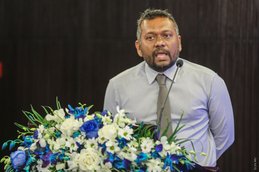 ފެބްރުއަރީ 6، 2019: "ކްރެޑިޓް އިންފޮމޭޝަން ސިސްޓަމް" ނުވަތަ ދަރަނީގެ މުއާމަލާތްތައް އާންމުންނާއި ކުންފުނިތަކަށް ބެލޭނެ ނިޒާމެއް މަރުކަޒީ ބޭންކް އެމްމްއެމްއޭގެ ކްރިޑިޓް އިންފޮމޭޝަން ބިއުރޯ އިން ތައާރަފްކުރުމަށް ހޮޓެލް ޖެންގައި ބޭއްވި ރަސްމިއްޔާތުގެ ތެރެއިން --- ސަން ފޮޓޯ/ ފަޔާޒު މޫސާ