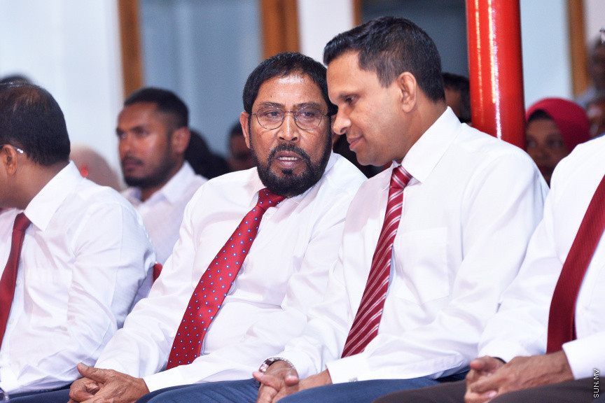 ފެބުރުއަރީ 2، 2019: ޖުމްހޫރީ ޕާޓީގެ އިތުރު އަށް ދާއިރާ އަކަށް ޓިކެޓް ދިނުމަށް މިރޭ މ. ކުނޫޒުގައި ބޭއްވި ރަސްމިއްޔާތުގެ ތެރެއިން: މިހާތަނަށް 44 ބޭފުޅުންނަށް ވަނީ އެޕާޓީގެ ޓިކެޓް ދީފަ -- ސަން ފޮޓޯ/ އަހުމަދު އަވްޝަން އިލްޔަސް