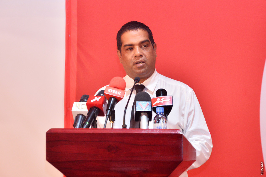 ފެބުރުއަރީ 2، 2019: ޖުމްހޫރީ ޕާޓީގެ އިތުރު އަށް ދާއިރާ އަކަށް ޓިކެޓް ދިނުމަށް މިރޭ މ. ކުނޫޒުގައި ބޭއްވި ރަސްމިއްޔާތުގެ ތެރެއިން: މިހާތަނަށް 44 ބޭފުޅުންނަށް ވަނީ އެޕާޓީގެ ޓިކެޓް ދީފަ -- ސަން ފޮޓޯ/ އަހުމަދު އަވްޝަން އިލްޔަސް