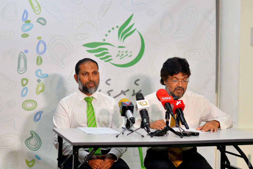 ފެބްރުއަރީ 13، 2019: މަޖިލިސް އިންތިހާބުގައި އަދާލަތް ޕާޓީގެ ފަރާތުން ވާދަ ކުރައްވާ ކެންޑިޑޭޓުންނަށް ޓިކެޓް ހަވާލުކުރުމަށް ބޭއްވި ރަސްމިއްޔާތުގެ ތެރެއިން -- ސަން ފޮޓޯ/ ފަޔާޒު މޫސާ