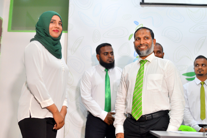 ފެބްރުއަރީ 13، 2019: މަޖިލިސް އިންތިހާބުގައި އަދާލަތް ޕާޓީގެ ފަރާތުން ވާދަ ކުރައްވާ ކެންޑިޑޭޓުންނަށް ޓިކެޓް ހަވާލުކުރުމަށް ބޭއްވި ރަސްމިއްޔާތުގެ ތެރެއިން -- ސަން ފޮޓޯ/ ފަޔާޒު މޫސާ