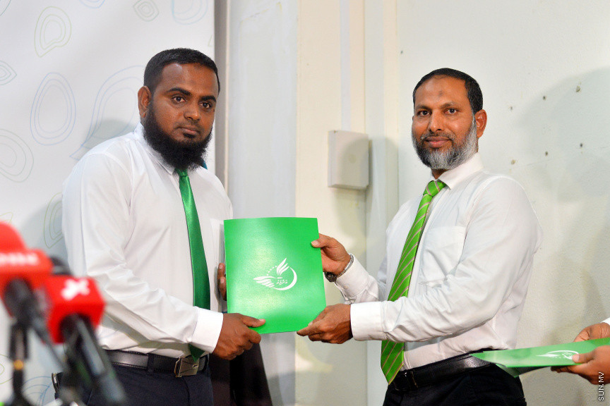 ފެބްރުއަރީ 13، 2019: މަޖިލިސް އިންތިހާބުގައި އަދާލަތް ޕާޓީގެ ފަރާތުން ވާދަ ކުރައްވާ ކެންޑިޑޭޓުންނަށް ޓިކެޓް ހަވާލުކުރުމަށް ބޭއްވި ރަސްމިއްޔާތުގެ ތެރެއިން -- ސަން ފޮޓޯ/ ފަޔާޒު މޫސާ