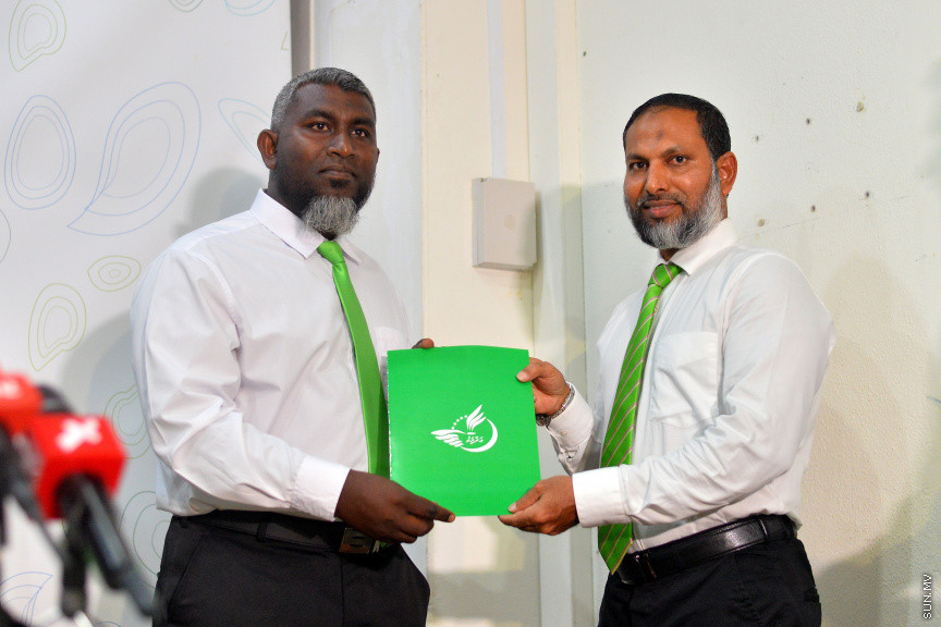 ފެބްރުއަރީ 13، 2019: މަޖިލިސް އިންތިހާބުގައި އަދާލަތް ޕާޓީގެ ފަރާތުން ވާދަ ކުރައްވާ ކެންޑިޑޭޓުންނަށް ޓިކެޓް ހަވާލުކުރުމަށް ބޭއްވި ރަސްމިއްޔާތުގެ ތެރެއިން -- ސަން ފޮޓޯ/ ފަޔާޒު މޫސާ