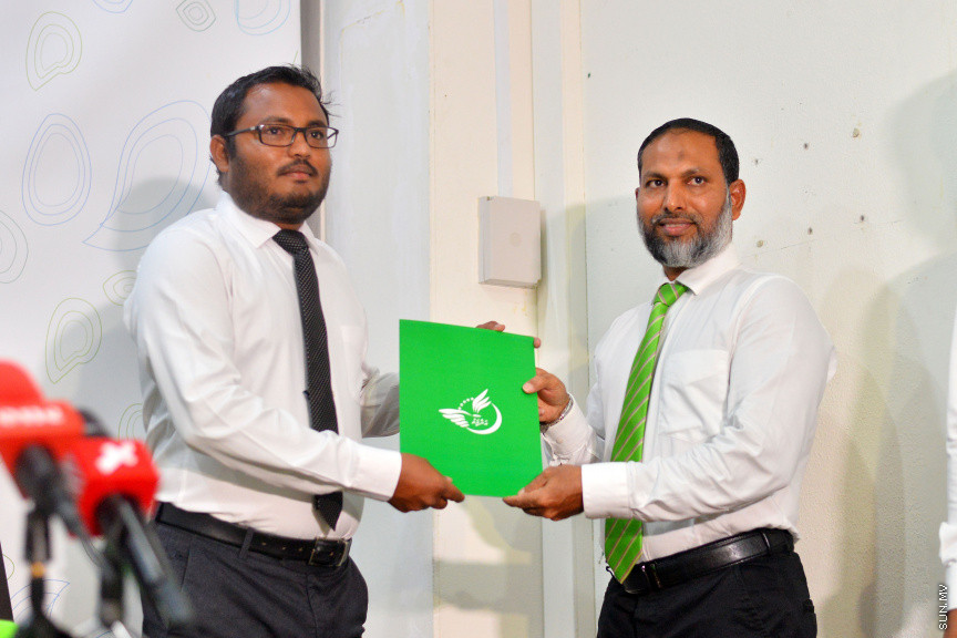 ފެބްރުއަރީ 13، 2019: މަޖިލިސް އިންތިހާބުގައި އަދާލަތް ޕާޓީގެ ފަރާތުން ވާދަ ކުރައްވާ ކެންޑިޑޭޓުންނަށް ޓިކެޓް ހަވާލުކުރުމަށް ބޭއްވި ރަސްމިއްޔާތުގެ ތެރެއިން -- ސަން ފޮޓޯ/ ފަޔާޒު މޫސާ